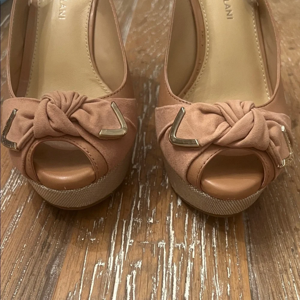 ANTONIO MELANI Brown Peep-Toe Wedges‎